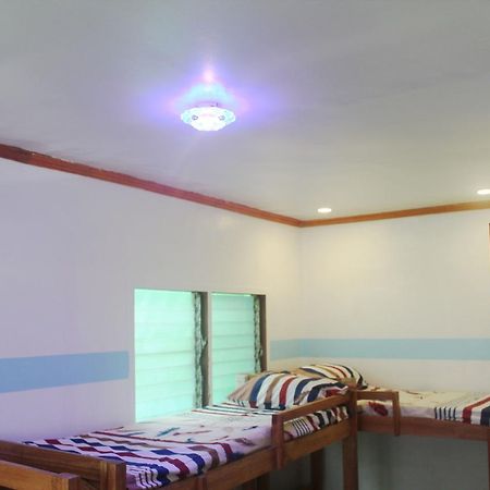J'S Backpackers Hostel Davao City Eksteriør billede