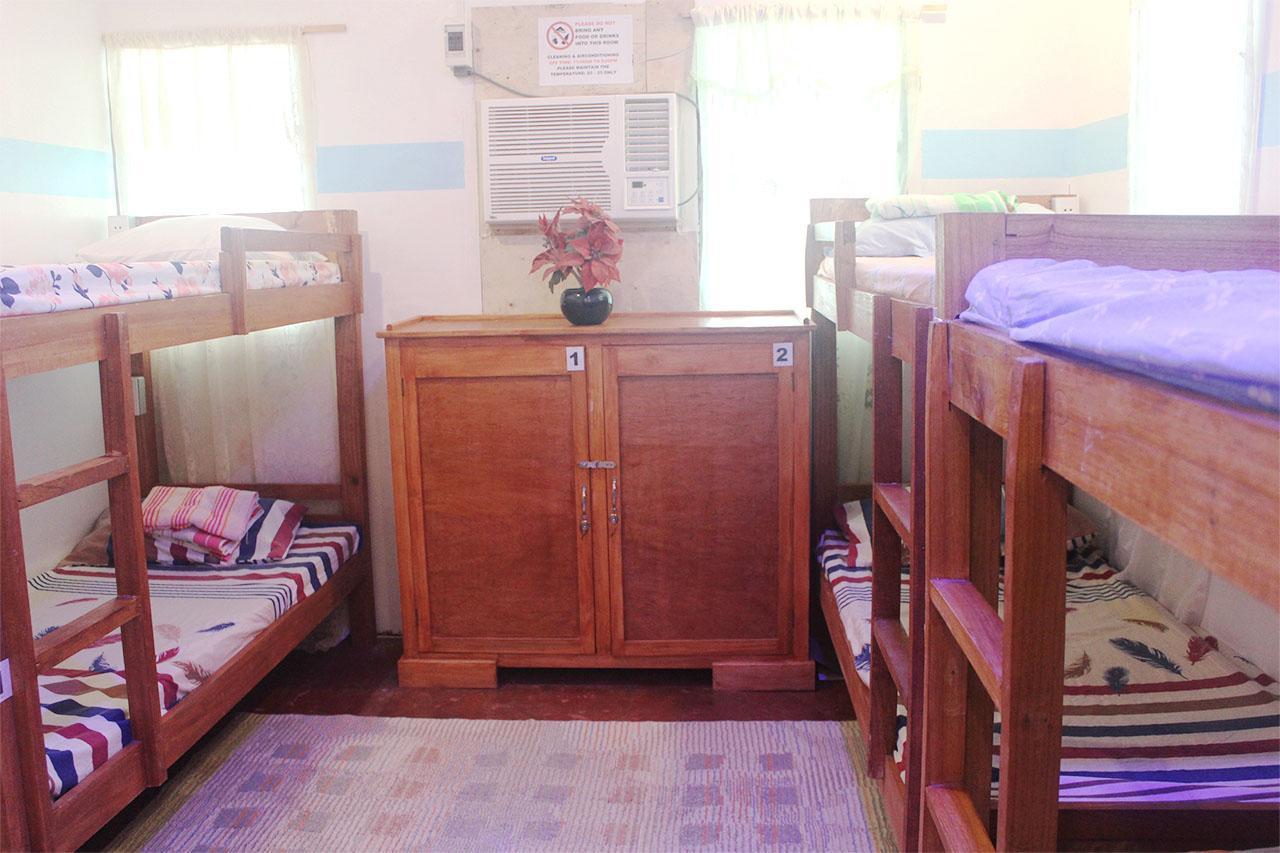 J'S Backpackers Hostel Davao City Eksteriør billede